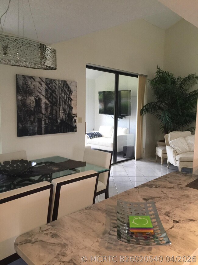 Building Photo - 7770 La Mirada Dr