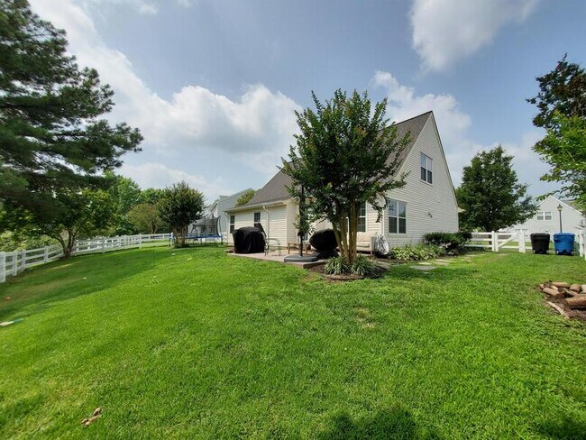 Building Photo - 2617 Alleghany Loop