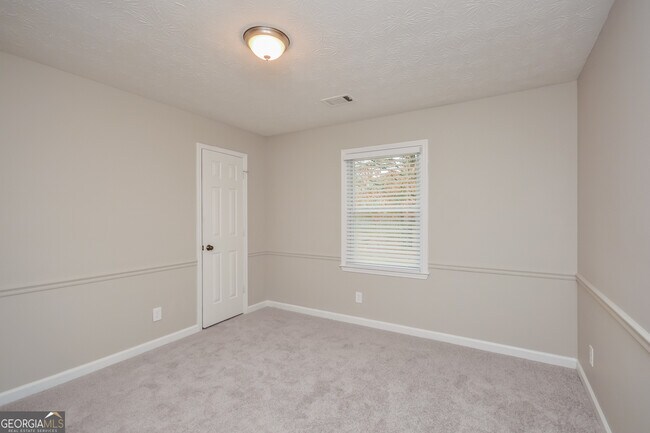 Building Photo - 3871 Partridge Pl SW