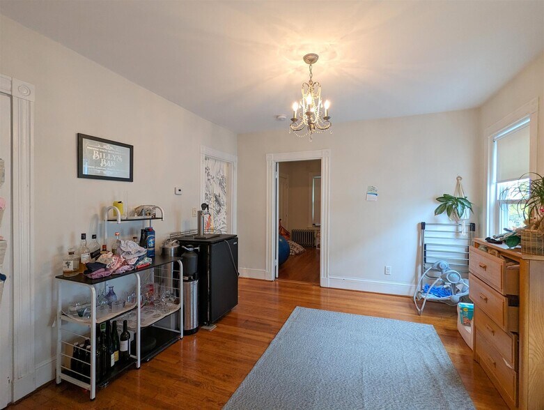 Building Photo - 36 Orchard St