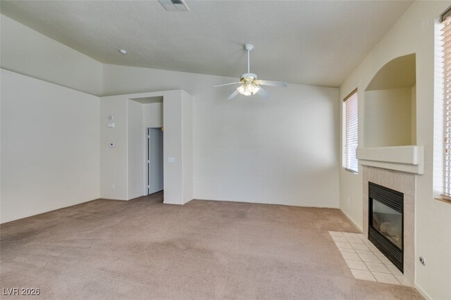 Building Photo - 193 Crown Imperial St