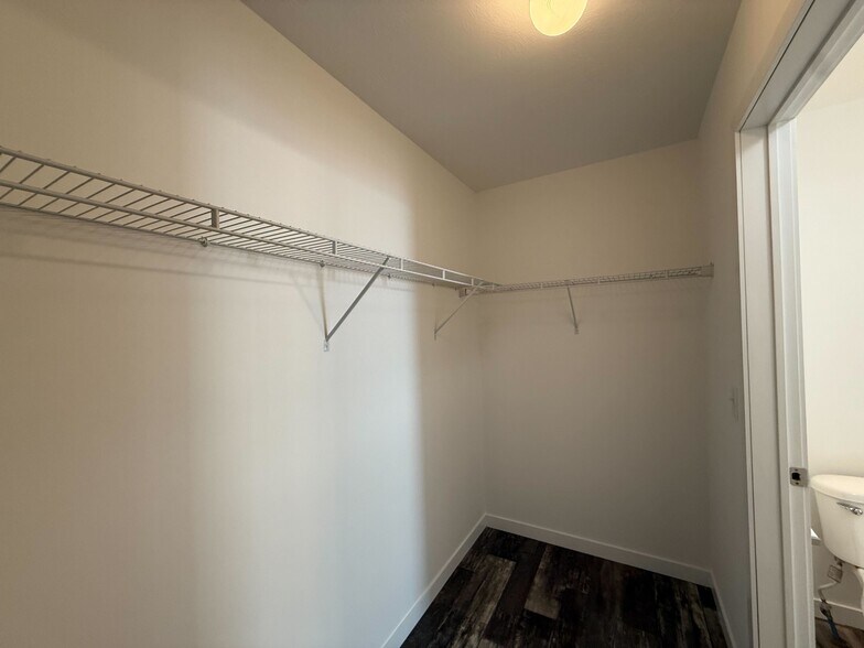 Building Photo - 12491 St Andrew Ct