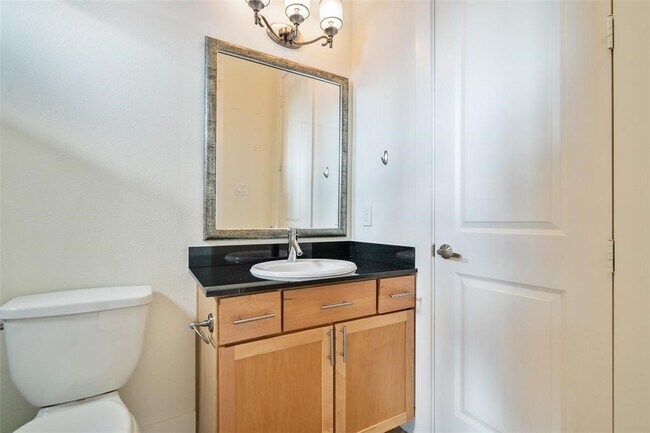 Building Photo - 194 Harvard St