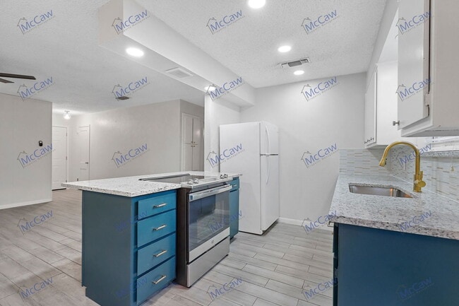 Building Photo - 5002 Geddes Ave