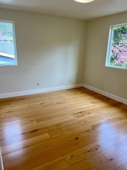 Building Photo - 445 Purisima Way