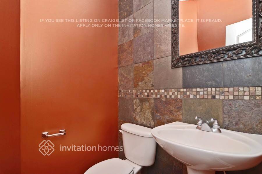 Building Photo - 520 Rabbits Run