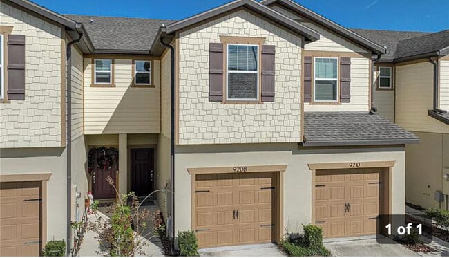 Building Photo - 9208 Hillcroft Dr