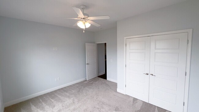 Building Photo - 4/2 fairly new & updated home!