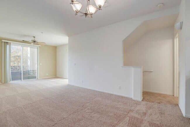 Building Photo - Regency Park