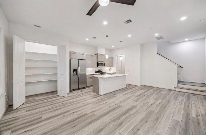 Building Photo - 1524 Ojeman Rd