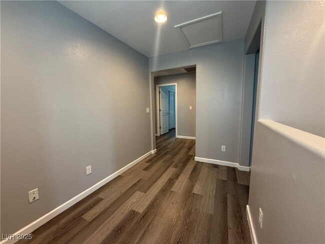 Building Photo - 679 Swift Eagle Ave