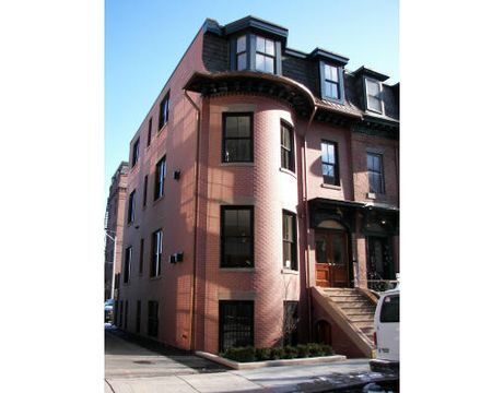 Building Photo - 70 E Brookline St