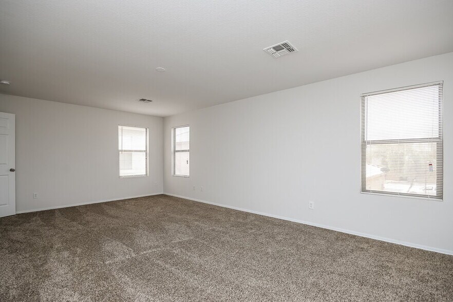 Building Photo - 9415 Virginia Ave