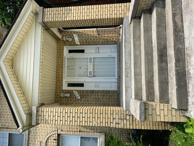 Building Photo - 4706 Lakewood St