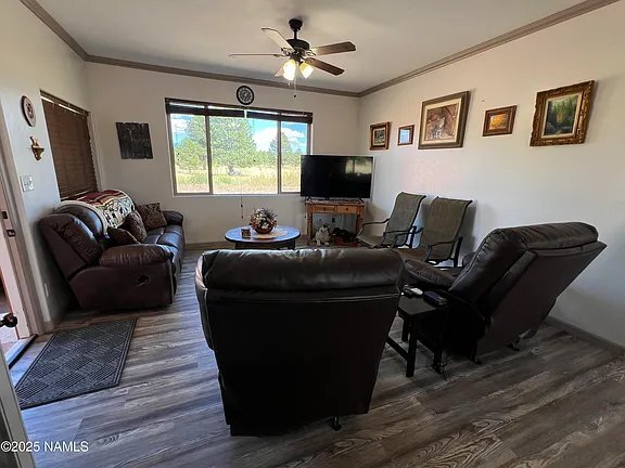 Building Photo - 665 Dust Devil Dr