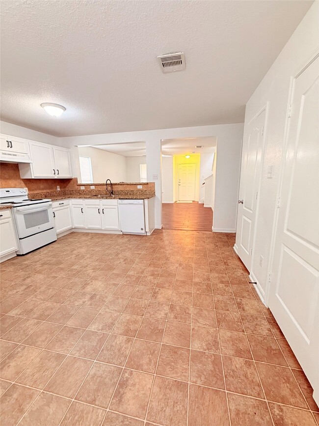 Building Photo - 19410 Bold River Rd