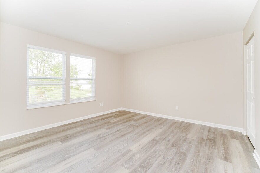 Building Photo - 4877 Grimm Dr