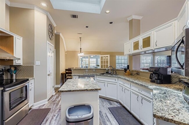 Building Photo - 1809 Edelweiss Dr