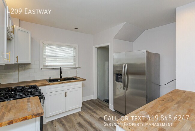 Building Photo - 4209 Eastway-