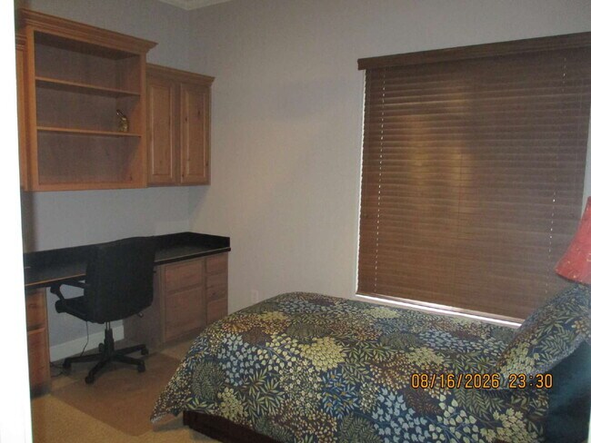 Building Photo - 61 N Aspen Dr