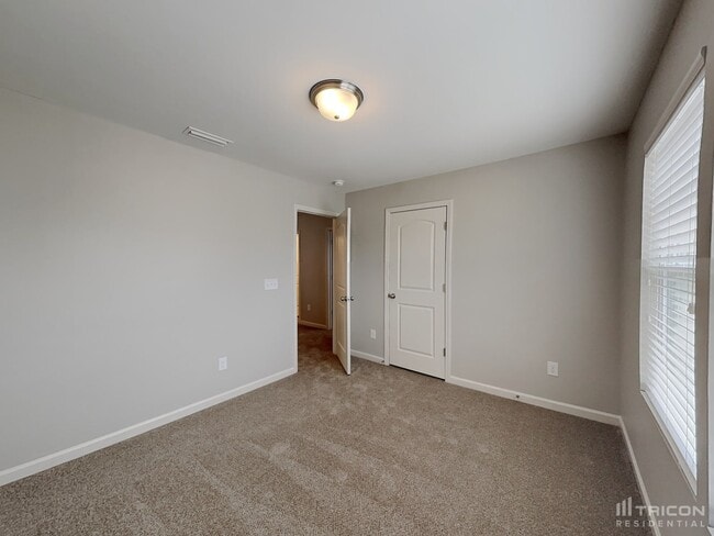 Building Photo - 6910 Nellore St
