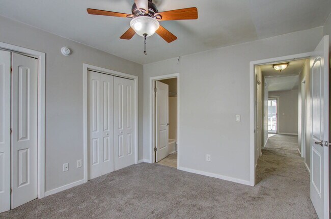 Building Photo - 6211 Rolling Fork Rd