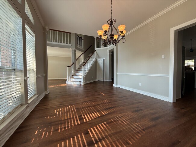 Building Photo - 2906 Castlerock Ct