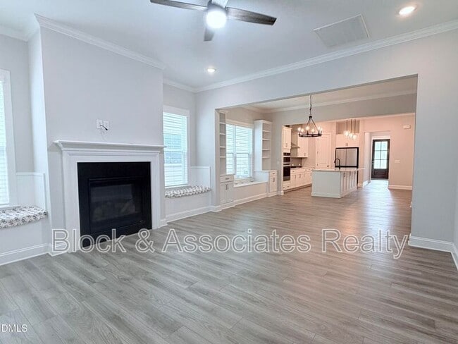 Building Photo - 1028 Bravura Dr