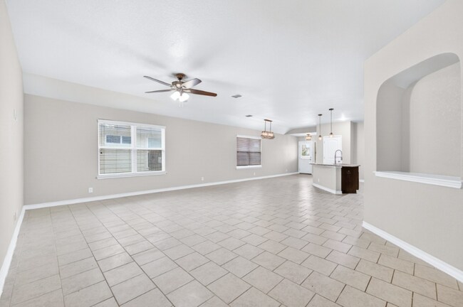 Building Photo - 8745 Ironwood Hill