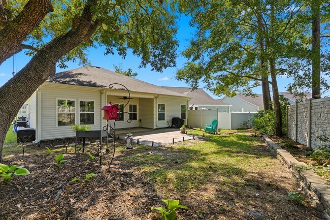Building Photo - 3023 Honey Clover Ct