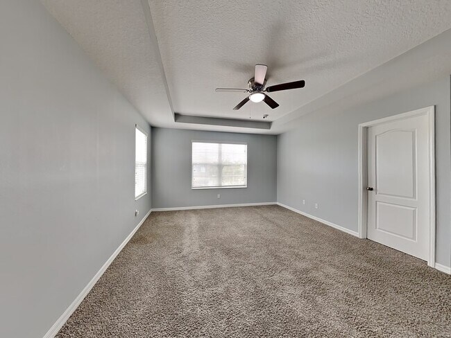 Building Photo - 5955 Paxton Ct