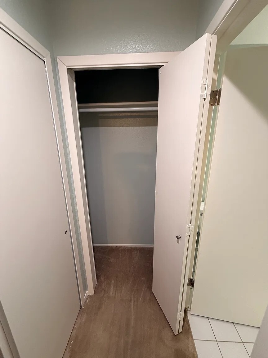 Building Photo - 13606 Dutch Myrtle