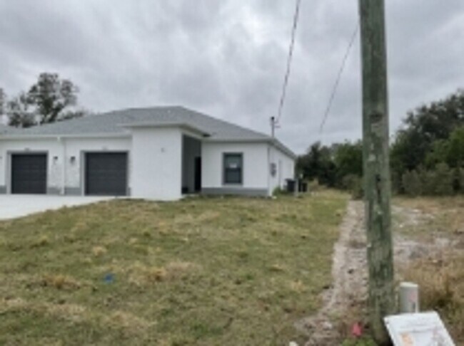 Building Photo - 1111 Ichabod Ave