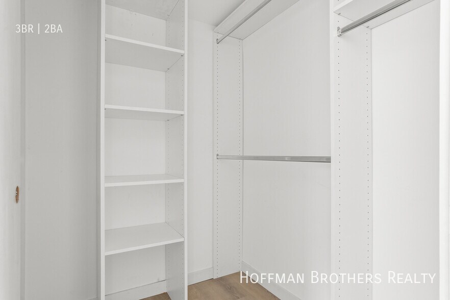 Building Photo - 3755 S Canfield Ave