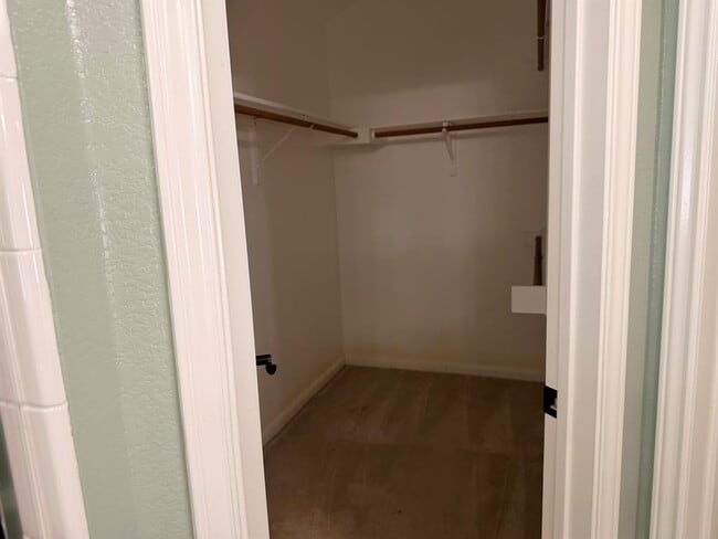 Building Photo - 1812 Montana Sky Dr