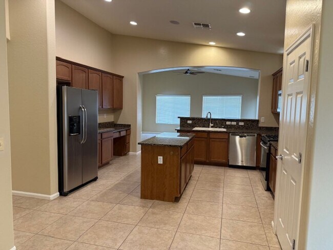 Building Photo - Flag Homes - 057