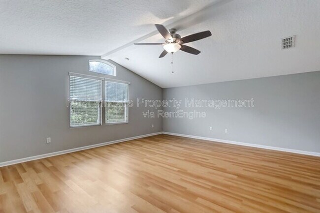 Building Photo - 412 Chattan Way