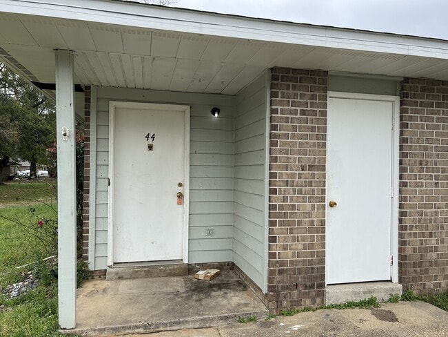 Building Photo - 4260 US-90