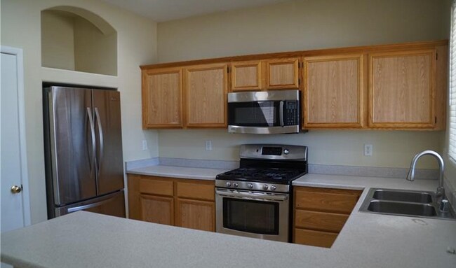 Building Photo - 7216 Ophelia Ct