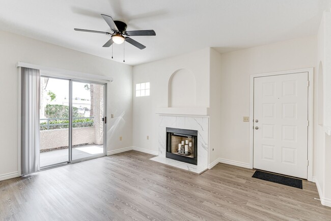 Primary Photo - Stylish 1st-Floor Green Valley Condo with ...