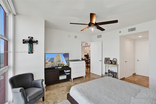 Building Photo - 50 Biscayne Blvd