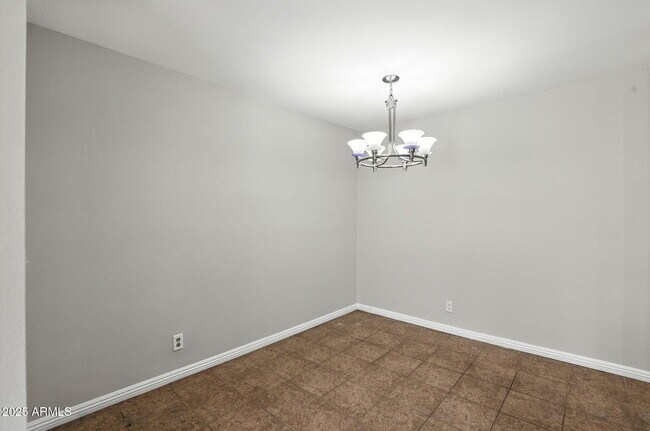 Building Photo - 8055 E Thomas Rd