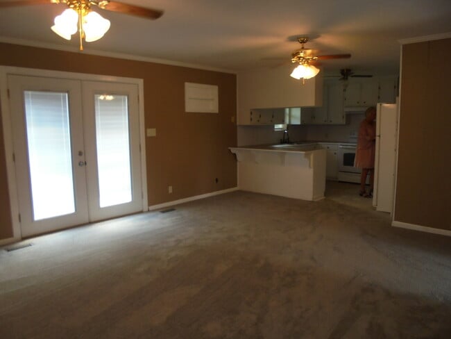 Building Photo - 533 Co Rd 255
