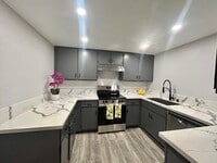 Building Photo - 1603 E Cypress St