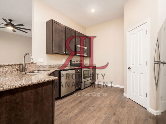 Building Photo - 719 Wintergreen Wy