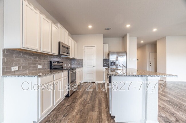 Building Photo - 2126 Silver Maple