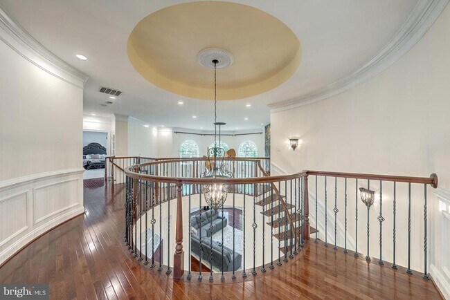 Building Photo - 18852 Ridgeback Ct