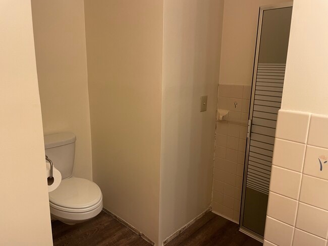 Building Photo - 2216 Orwell Ct