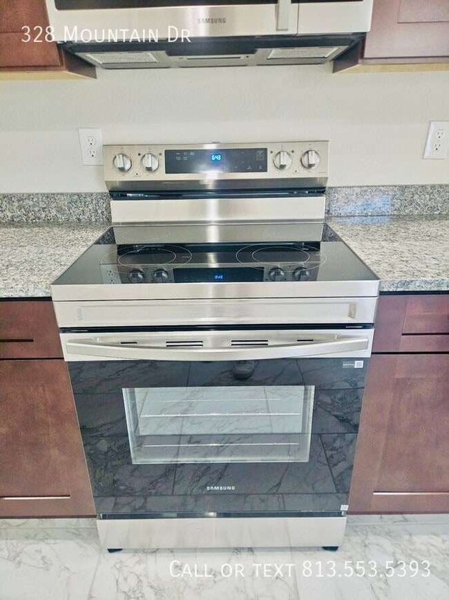 Building Photo - 328 Mountain Dr