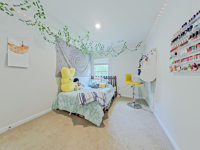 Building Photo - 882 Quaint Parish Cir